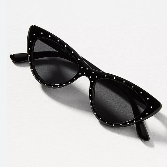 Anthropologie NWT Studded Cat-Eye Sunglasses black frame - Picture 1 of 11